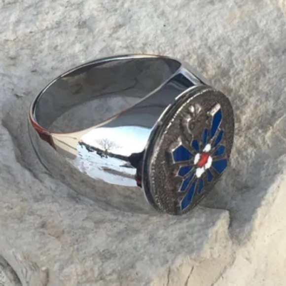 EXTREMELY RARE HIGHLY SOUGHT-AFTER COLLECTABLE RHODIUM ELECTROPLATED CSIS RING - Picture 6 of 6